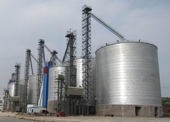 延边朝鲜族大型钢板库构造参数及水泥储存质量